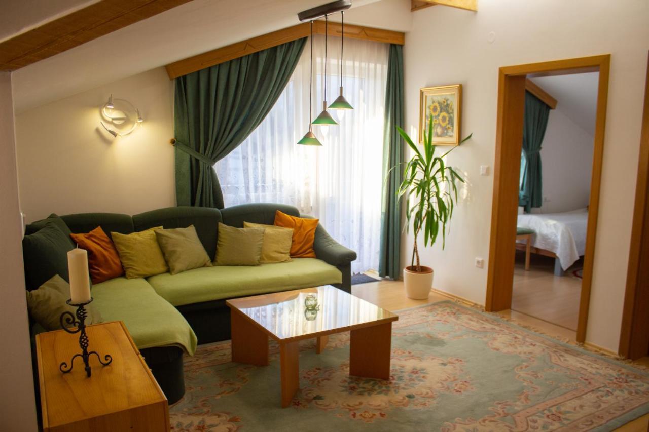 Garden Apartments Jansa Radovljica Phòng bức ảnh