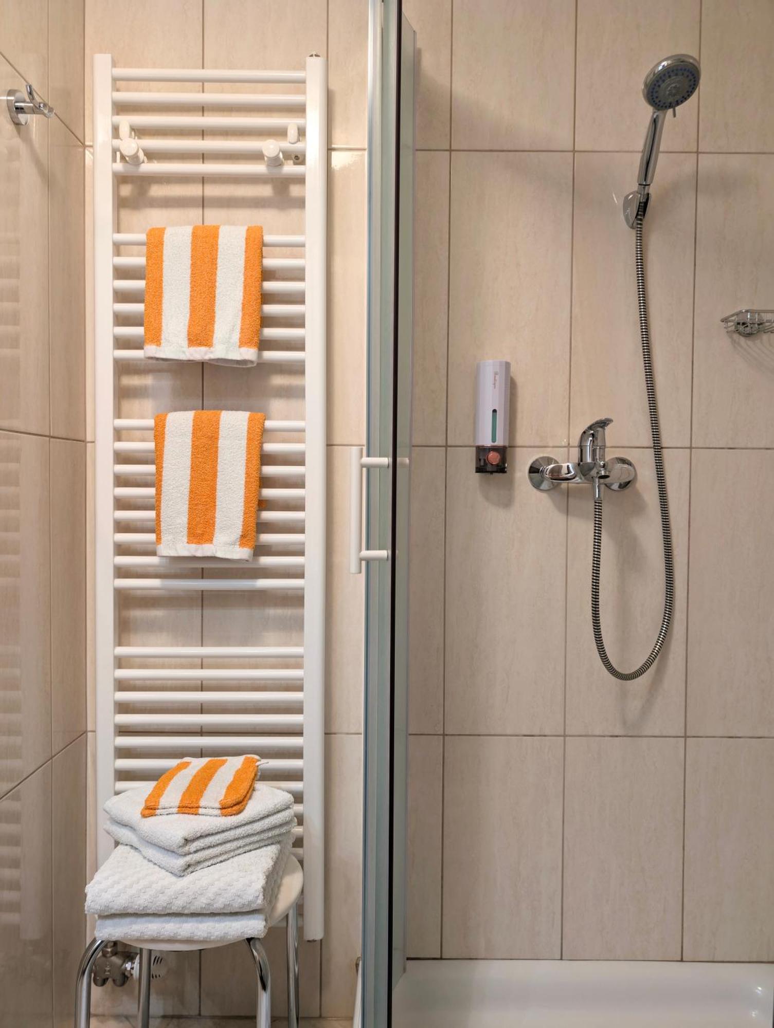 Garden Apartments Jansa Radovljica Phòng bức ảnh