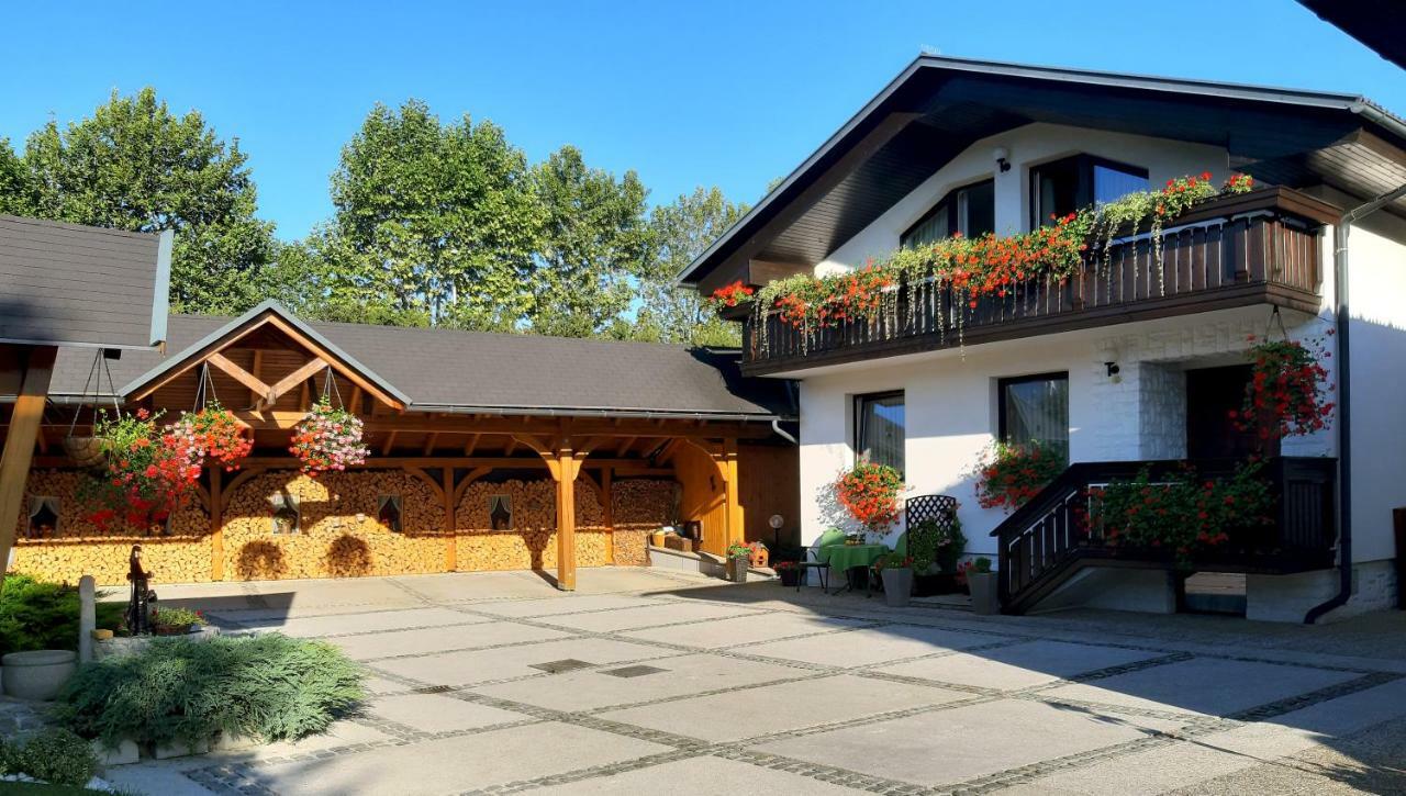 Garden Apartments Jansa Radovljica Ngoại thất bức ảnh